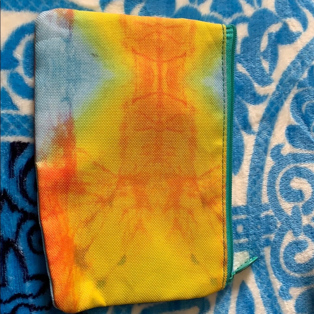 Makeup or school bag kids even